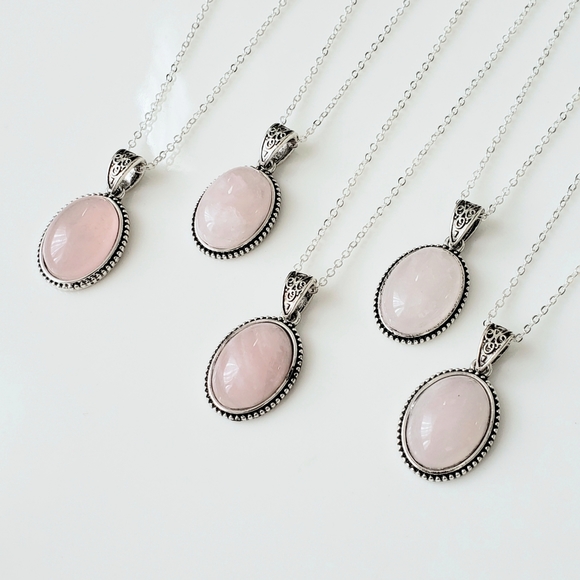 Natural rose quartz pendant necklace - Picture 2 of 5